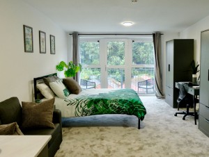 Extra Large Studio Flat